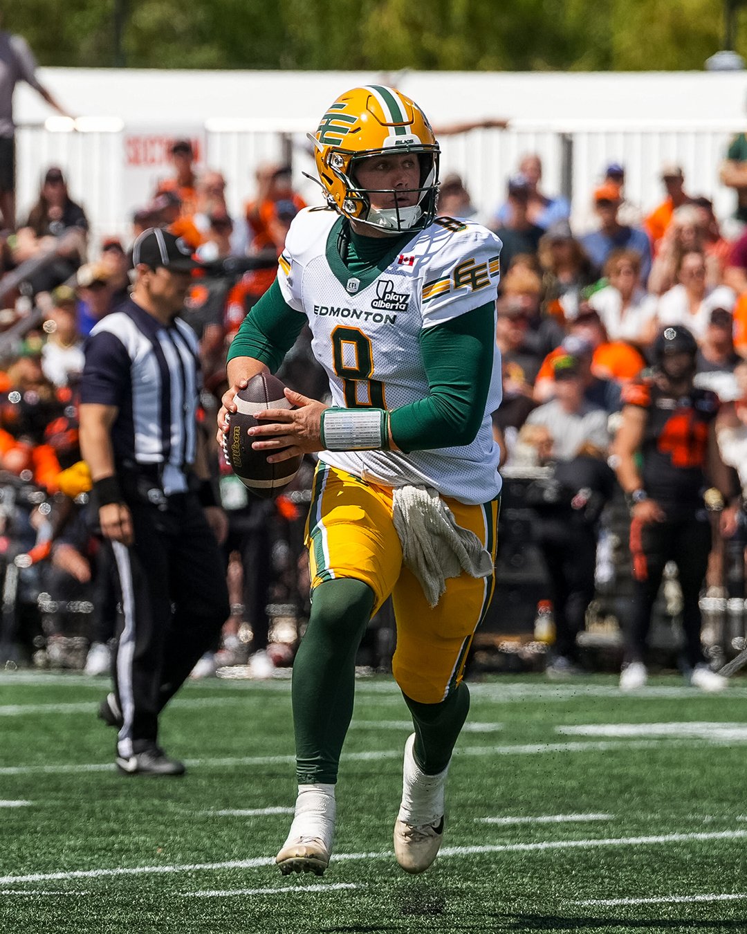 Edmonton Elks quarterback, Taylor Powell.